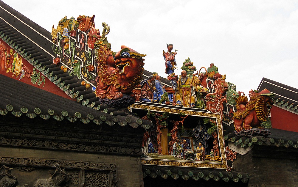 Академия Чень в Гуанчжоу - украшение крыши