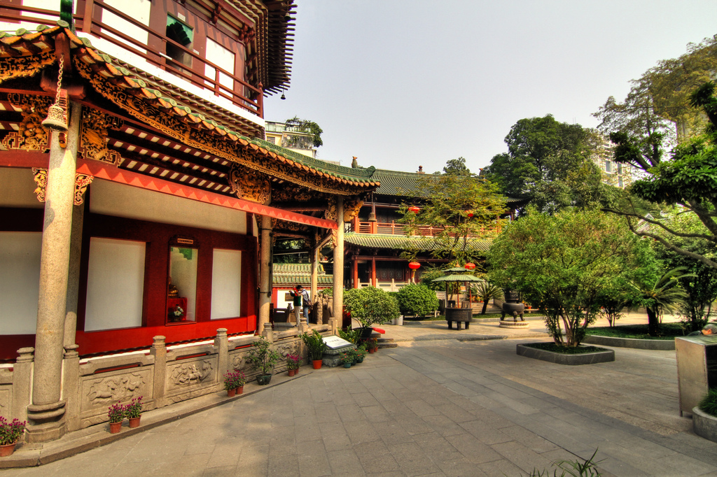 Гуанчжоу-двор Храма 6 баньянов