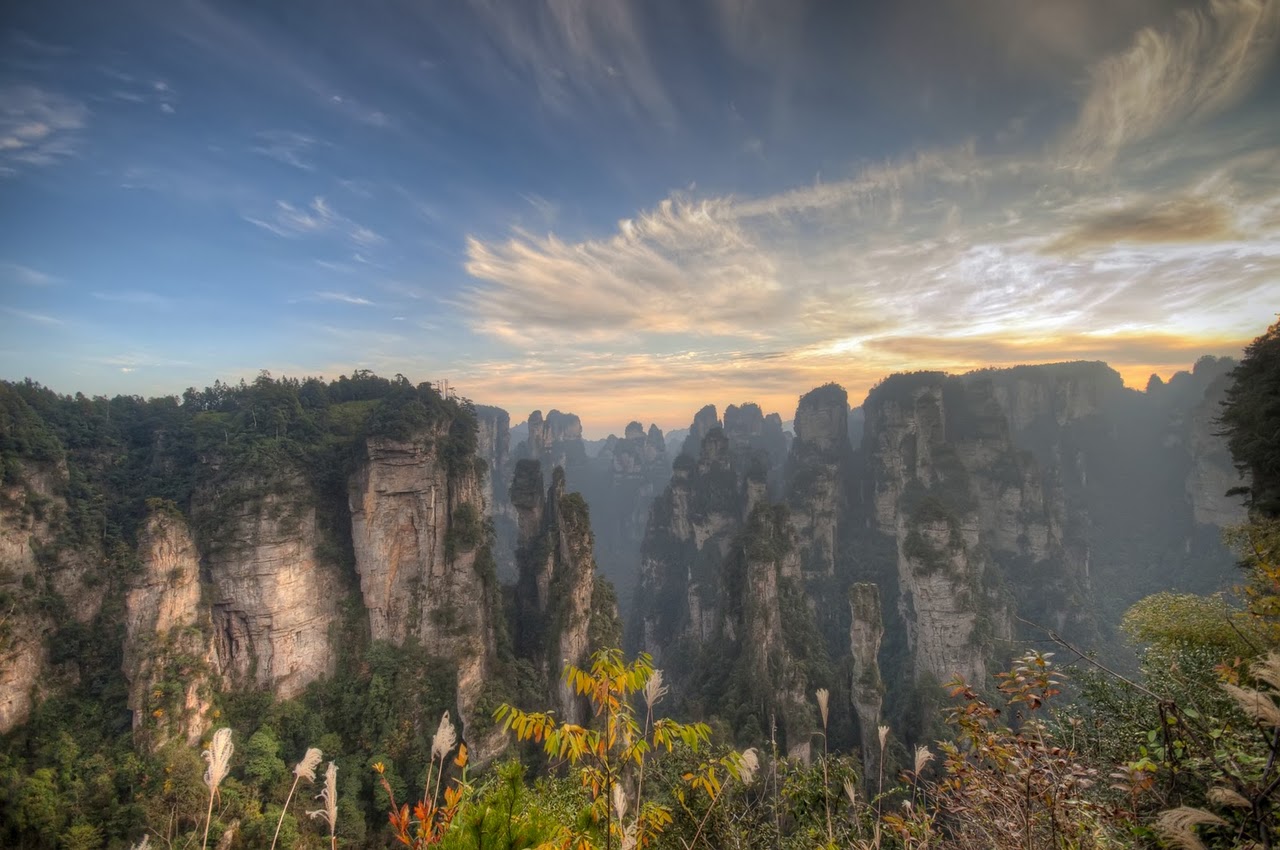 Рассвет -Zhangjiajie-Mountains
