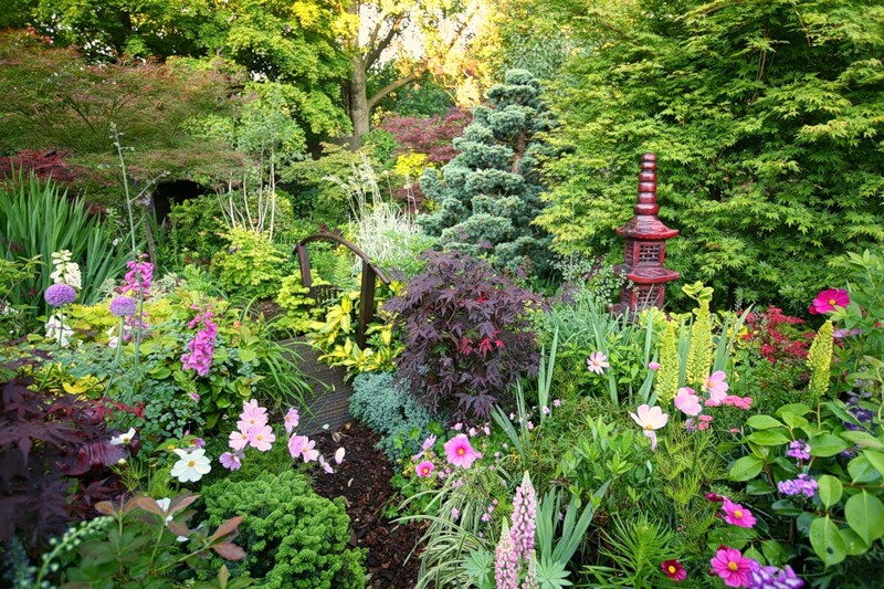 Достопримечательность Сучжоу - Сад мастера сетей летом