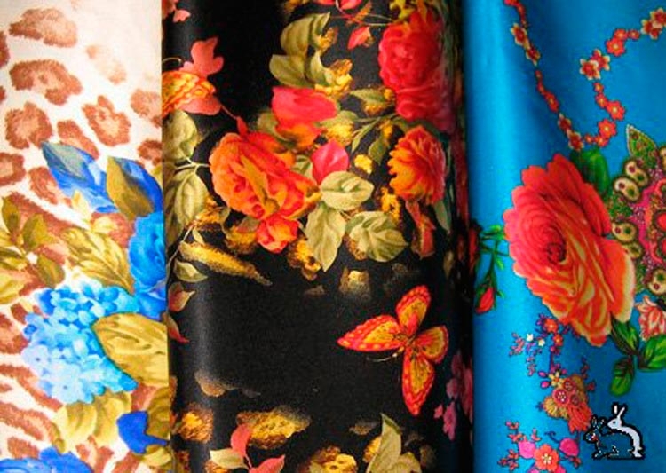 Шелковая ткань в Музее Шелка Сучжоу