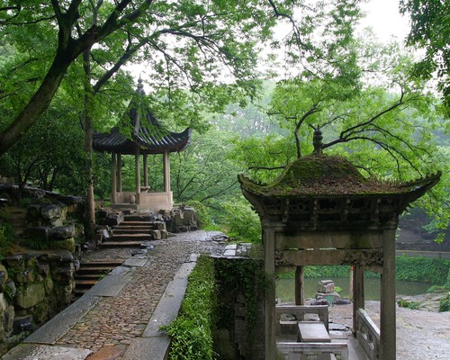 Достопримечательность Сучжоу - сад Холма Тигра