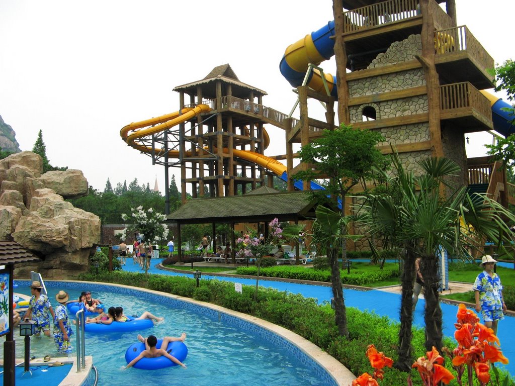 Парк водных аттракционов Амусемент - в Сучжоу