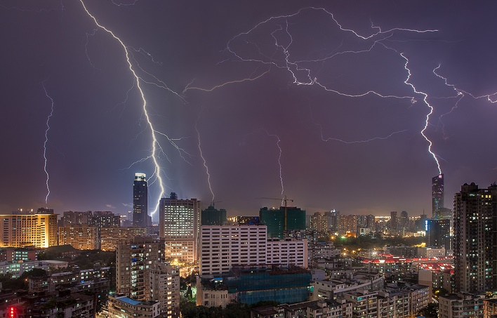 Сильная гроэа над Гуанчжоу