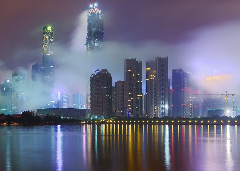 В Гуанчжоу часто плохая видимость