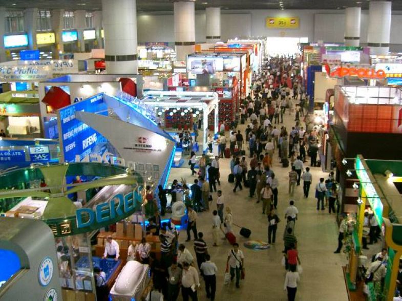 На выставке сантехники в Гуанчжоу