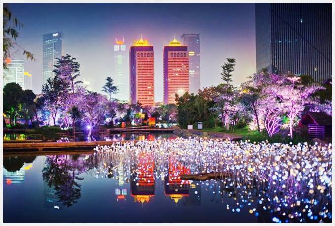 Ночная подсветка в Гуанчжоу